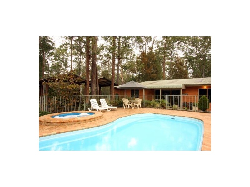 139 Metz Road, Old Bar NSW 2430