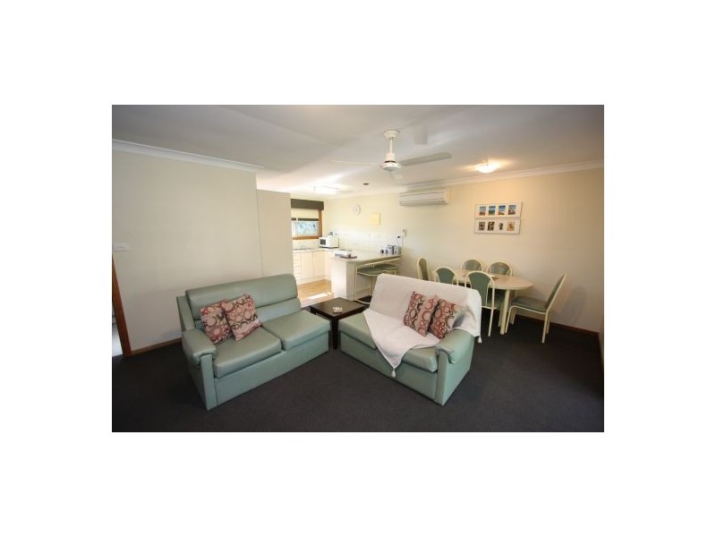 139 Metz Road, Old Bar NSW 2430