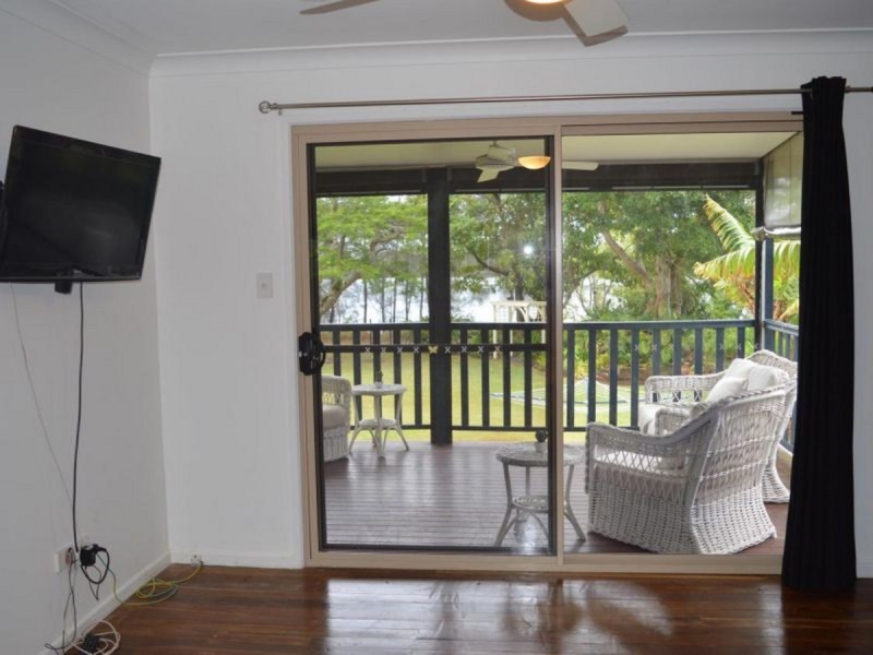 2 Yamba Street, Palmers Island NSW 2463