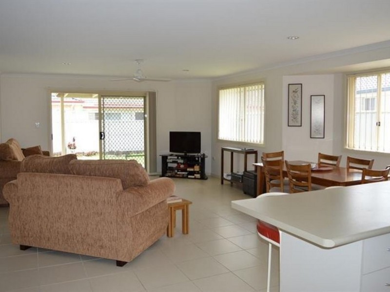 73 Park  Avenue, Yamba NSW 2464