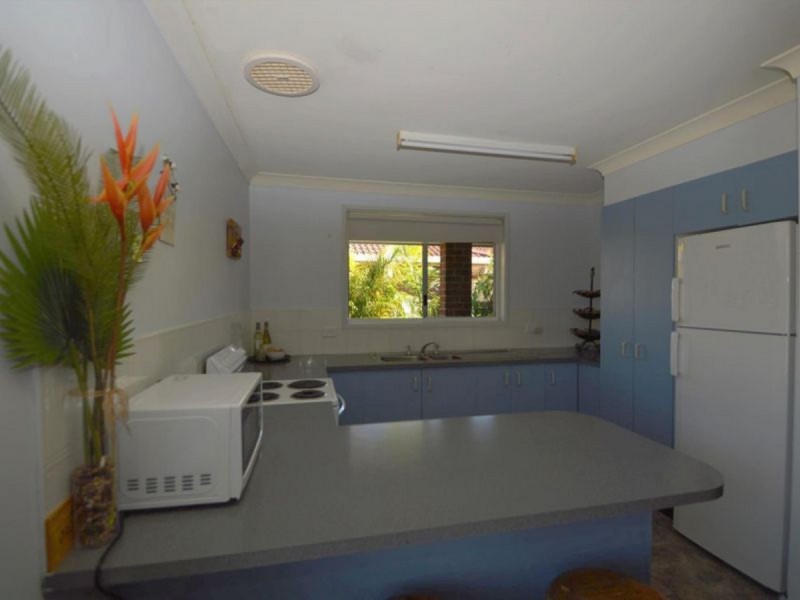 2/16 Heron Court, Yamba NSW 2464