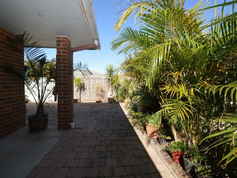 2/16 Heron Court, Yamba NSW 2464