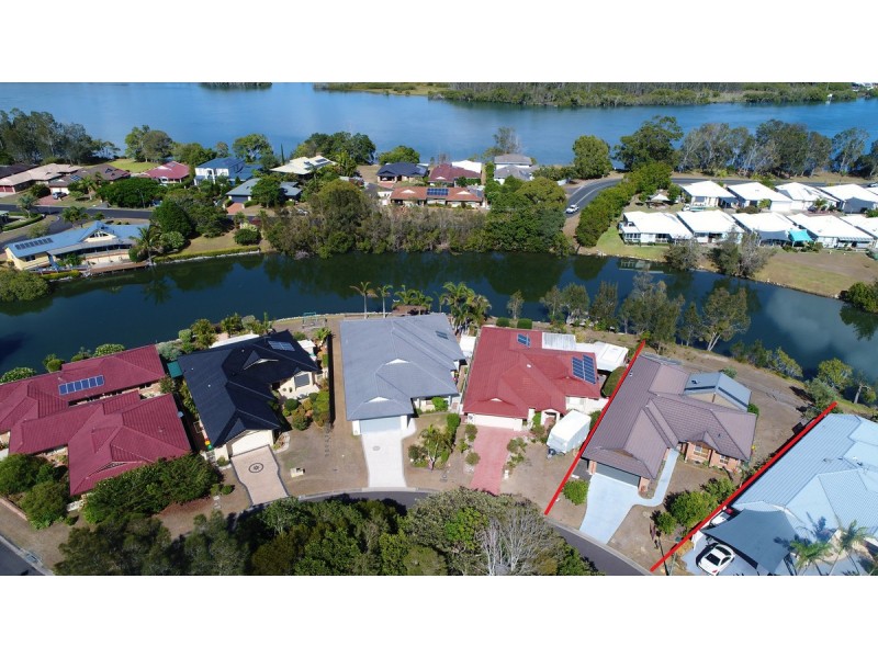 5 Newport Island Circuit, Yamba NSW 2464
