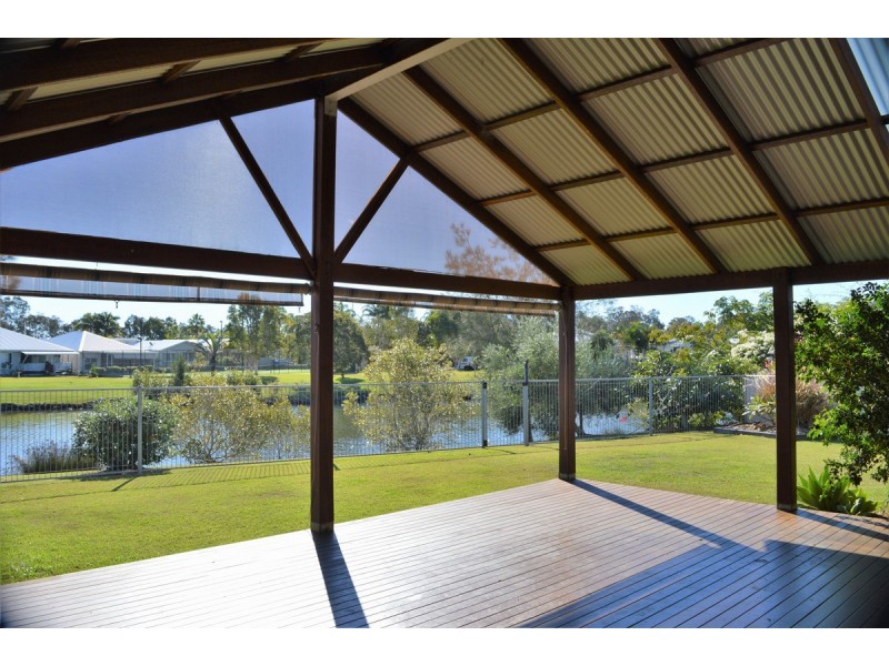 5 Newport Island Circuit, Yamba NSW 2464