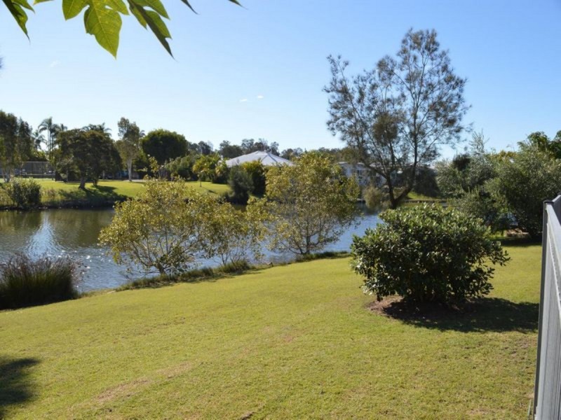 5 Newport Island Circuit, Yamba NSW 2464