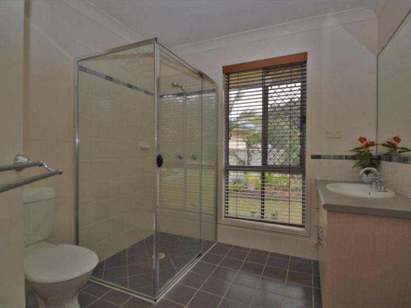 5 Newport Island Circuit, Yamba NSW 2464