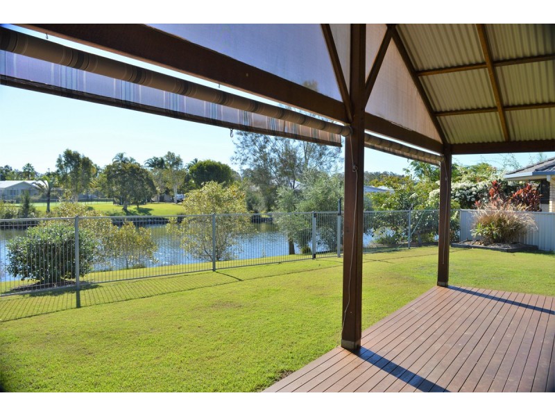 5 Newport Island Circuit, Yamba NSW 2464