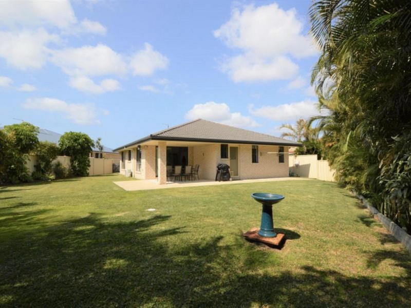 3 Investigators Place, Yamba NSW 2464