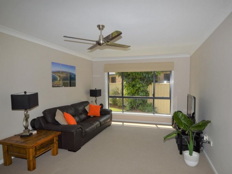 3 Investigators Place, Yamba NSW 2464