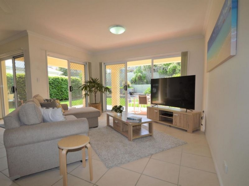 11 The Parkway, Yamba NSW 2464