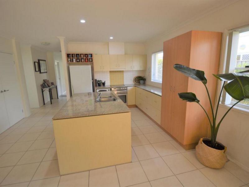 11 The Parkway, Yamba NSW 2464