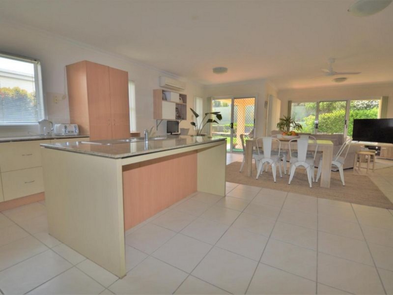 11 The Parkway, Yamba NSW 2464