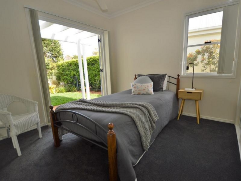 11 The Parkway, Yamba NSW 2464