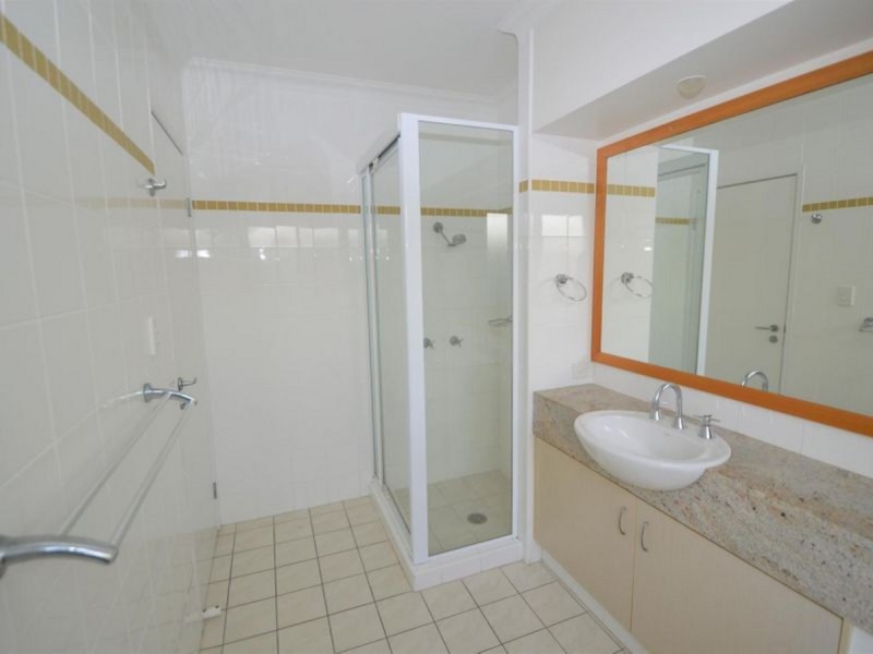 11 The Parkway, Yamba NSW 2464