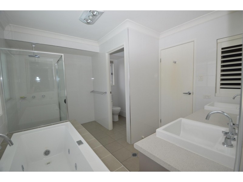 17 Barellan Avenue, Yamba NSW 2464