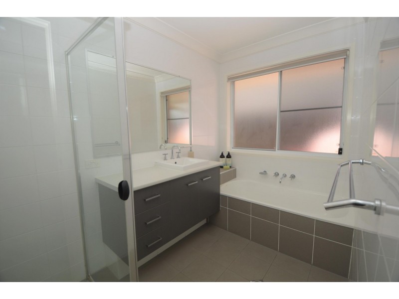 17 Barellan Avenue, Yamba NSW 2464