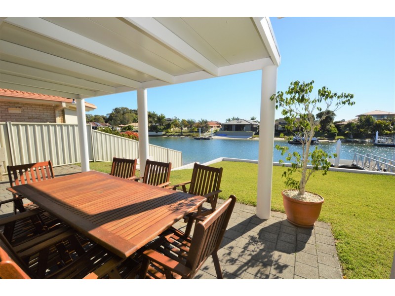 1/8 Nabilla Court, Yamba NSW 2464