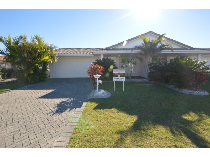 1/8 Nabilla Court, Yamba NSW 2464