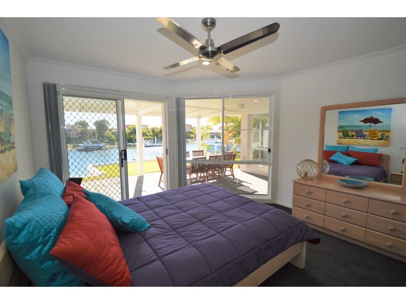 1/8 Nabilla Court, Yamba NSW 2464