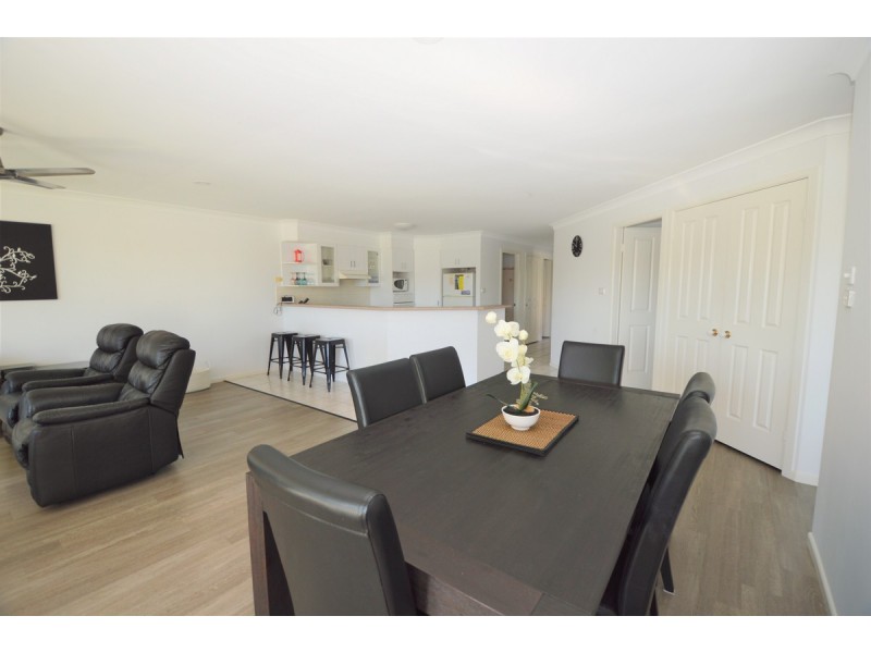 1/8 Nabilla Court, Yamba NSW 2464