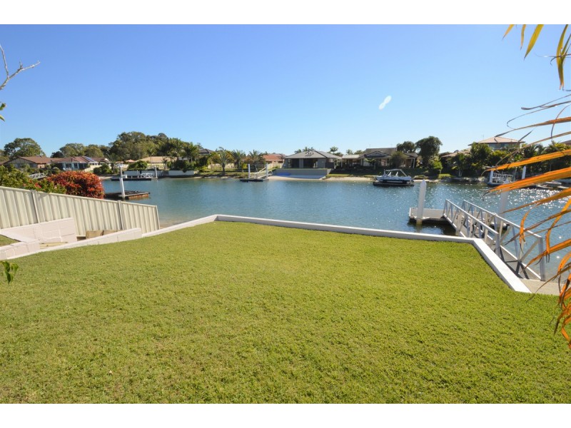 1/8 Nabilla Court, Yamba NSW 2464