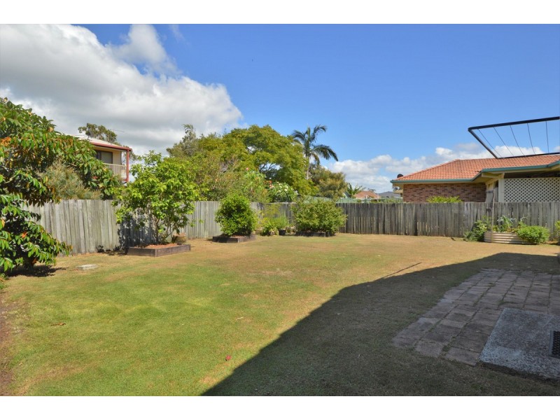 1 Ficus Close, Yamba NSW 2464