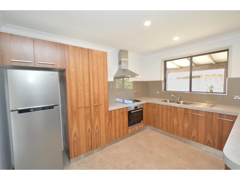 1 Ficus Close, Yamba NSW 2464