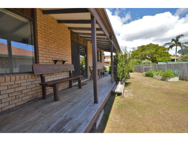 1 Ficus Close, Yamba NSW 2464