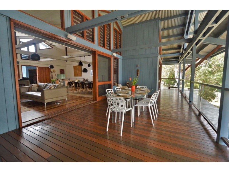 185 Lakes Bvd, Wooloweyah NSW 2464