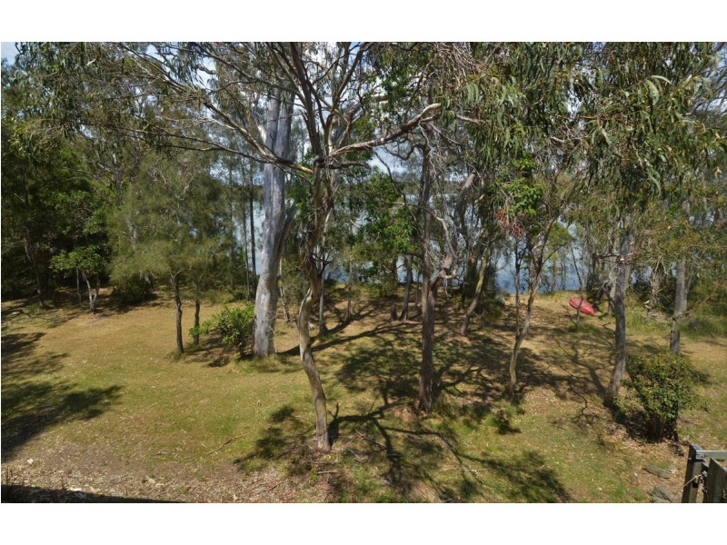 185 Lakes Bvd, Wooloweyah NSW 2464