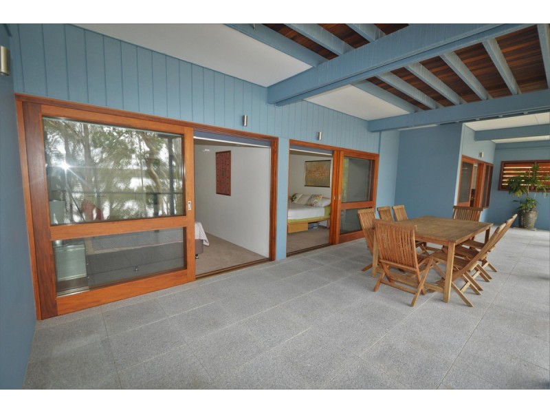 185 Lakes Bvd, Wooloweyah NSW 2464
