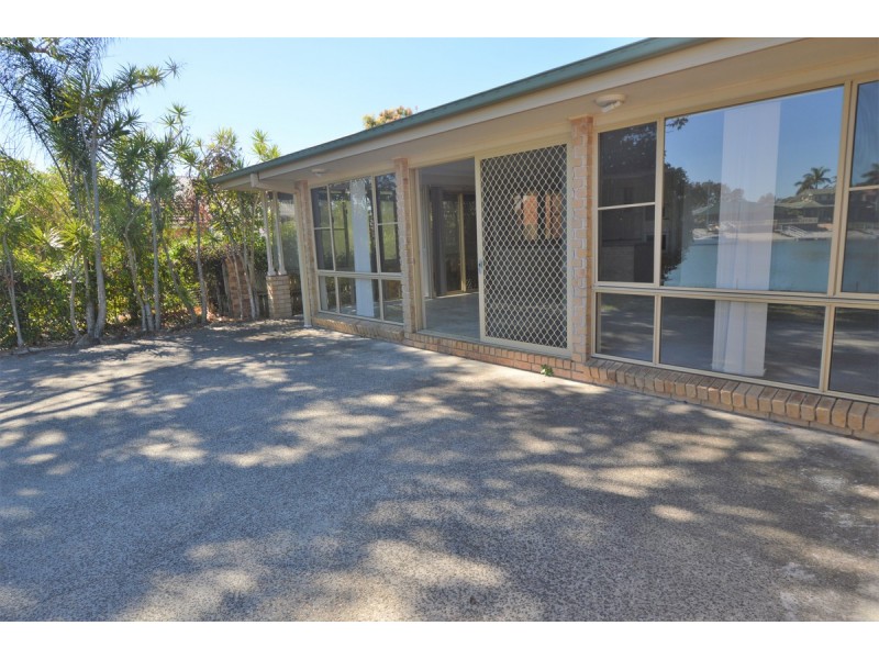 21 Mariners Way, Yamba NSW 2464