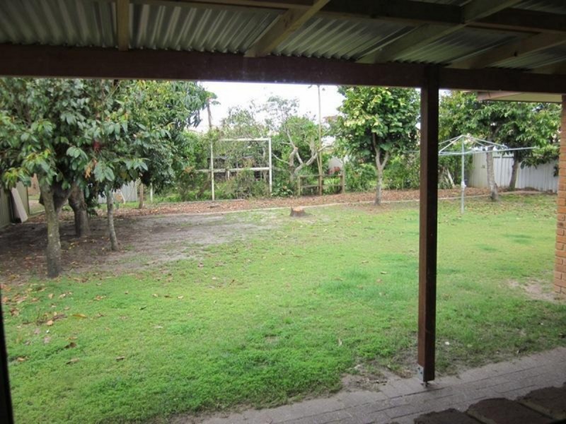 4 Palm Terrace, Yamba NSW 2464