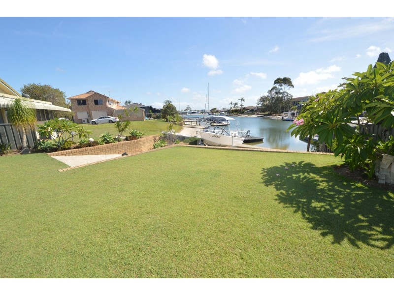 1 Westringia Place, Yamba NSW 2464