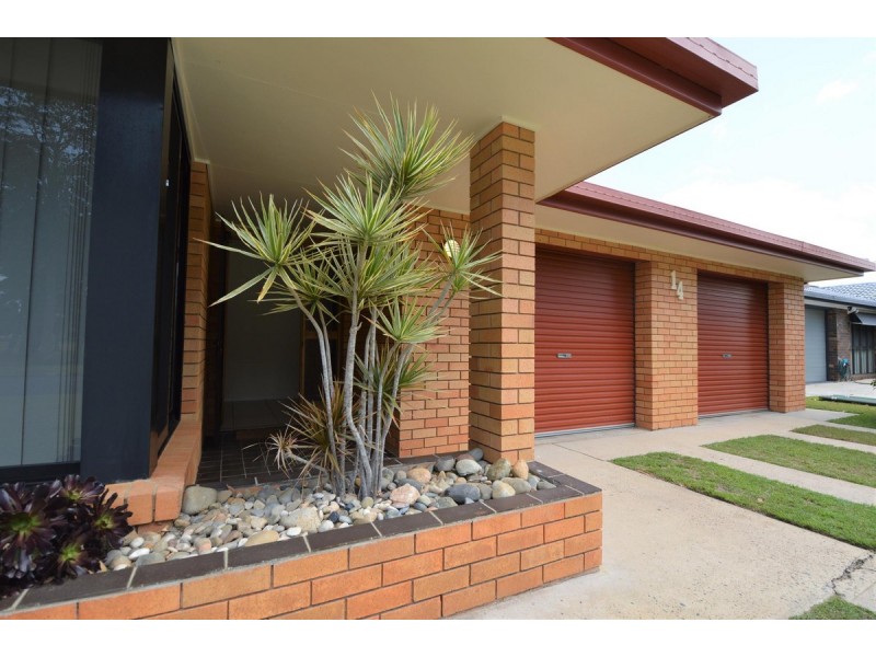 14 Coonawarra Court, Yamba NSW 2464