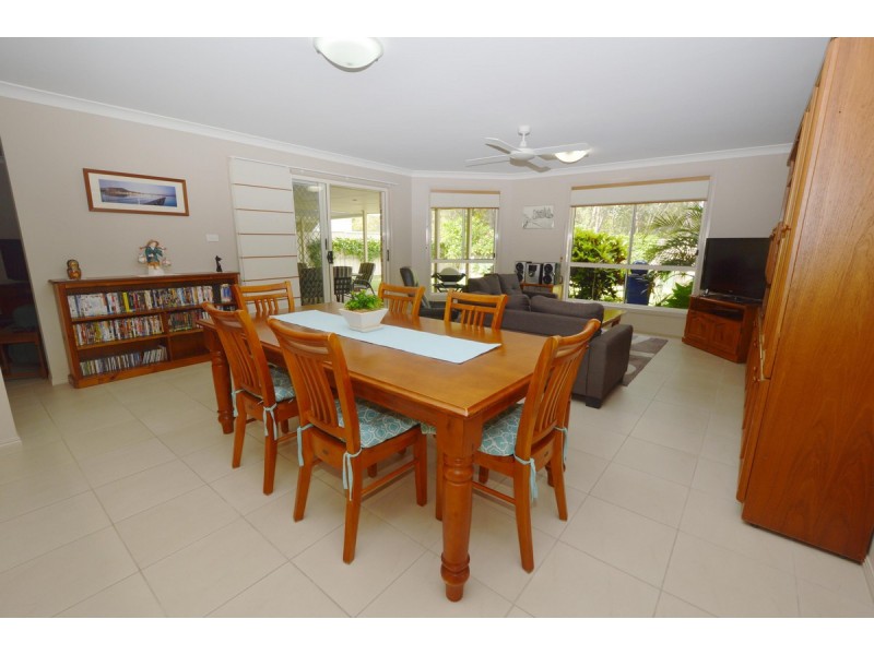 31 William Avenue, Yamba NSW 2464