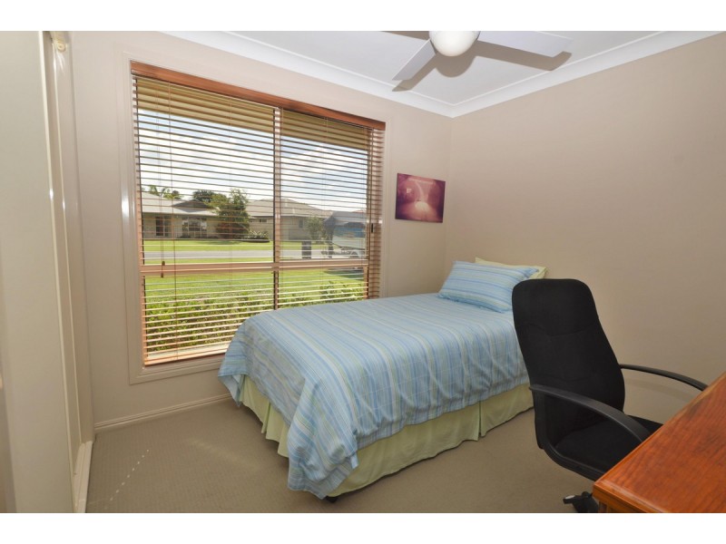 31 William Avenue, Yamba NSW 2464