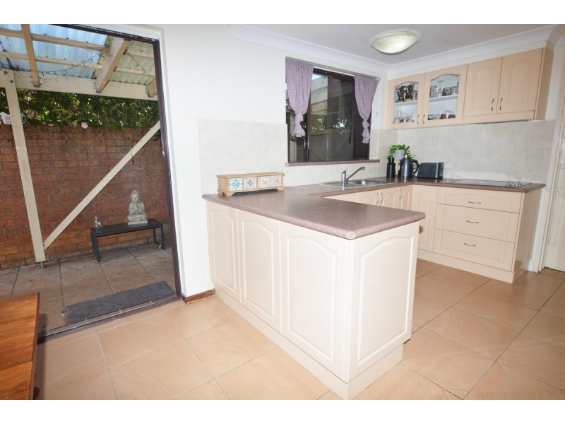 5/2 Waratah Avenue, Yamba NSW 2464