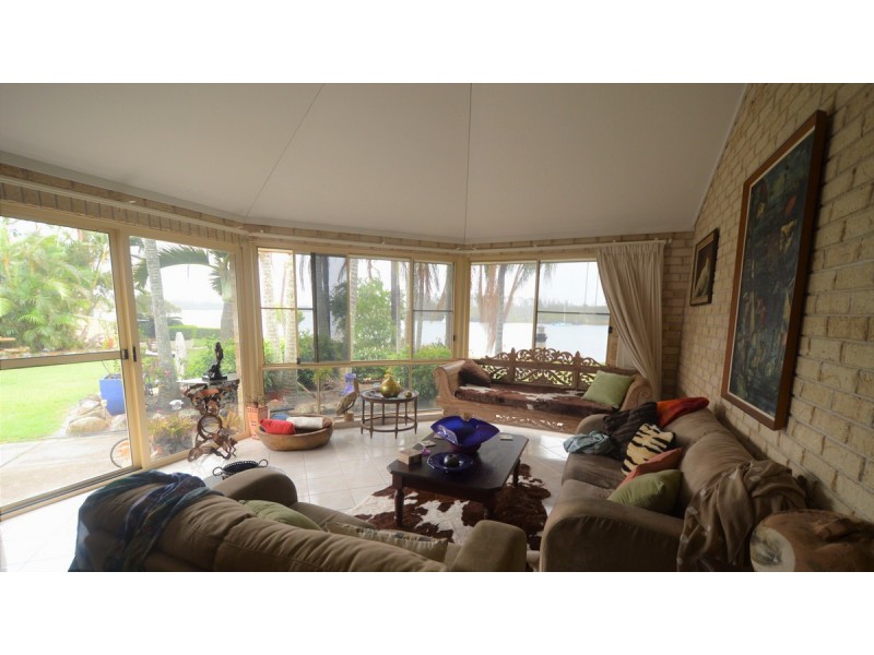 30 Palm Terrace, Yamba NSW 2464