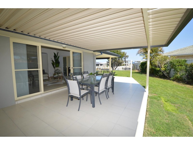 1 Nabilla Court, Yamba NSW 2464