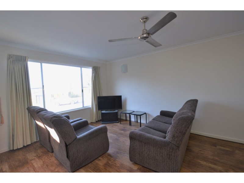 2/5 Pilot Street, Yamba NSW 2464
