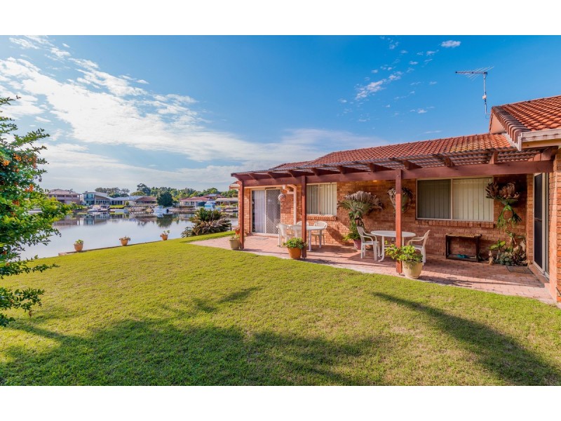 16 The Mainbrace, Yamba NSW 2464