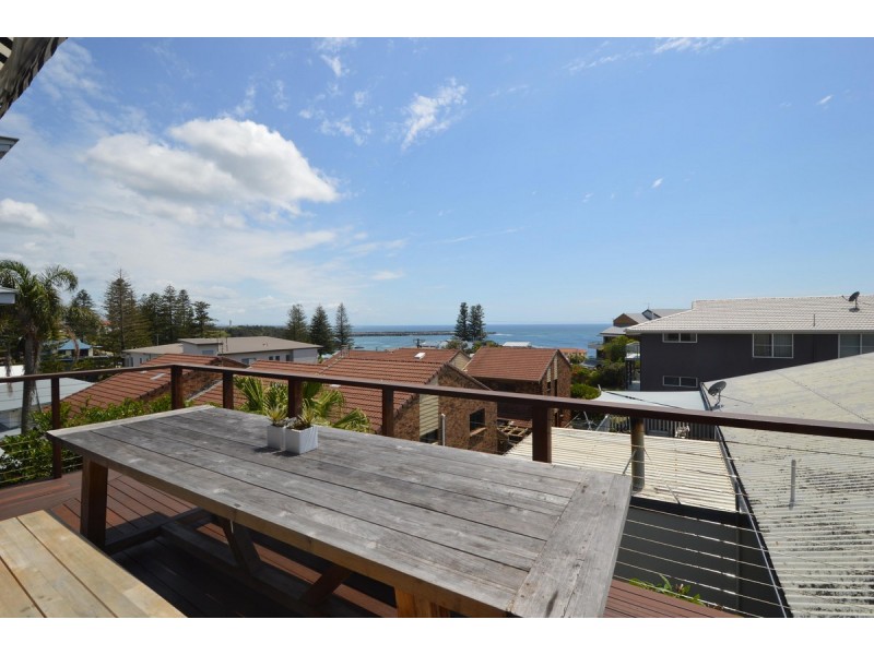 2/3 Church Street, Yamba NSW 2464