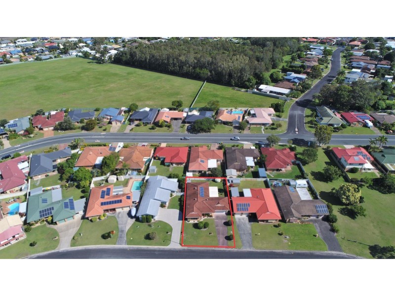 38 Admiralty Court, Yamba NSW 2464