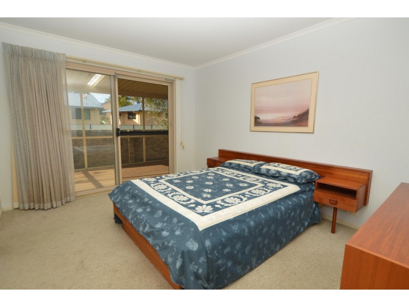 6 Barbara Close, Yamba NSW 2464