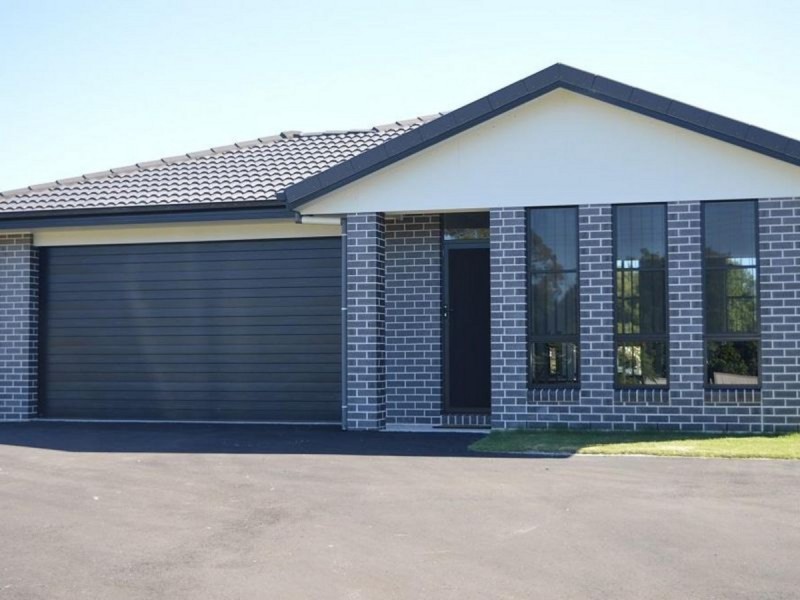 136 Carrs Drive, Yamba NSW 2464