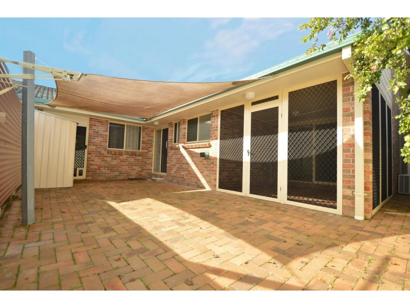 1/2a Kookaburra, Yamba NSW 2464