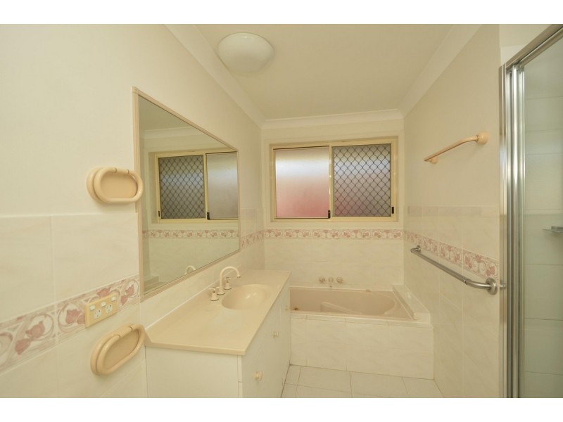 1/2a Kookaburra, Yamba NSW 2464