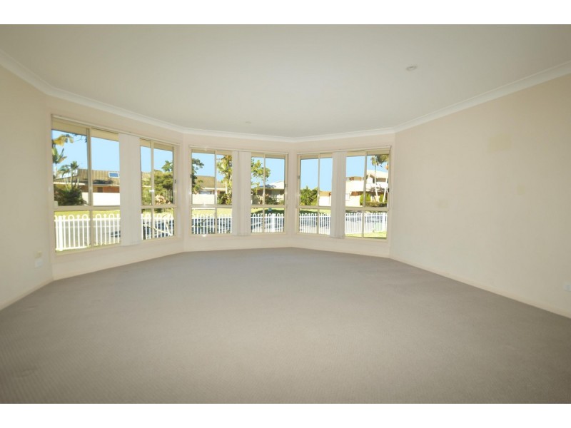 27 The Mainbrace, Yamba NSW 2464