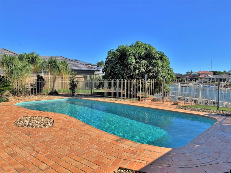 2 Barellan Avenue, Yamba NSW 2464